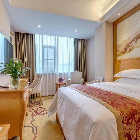 Vienna Hotel Guilin Airport Road Rongshan المظهر الخارجي الصورة