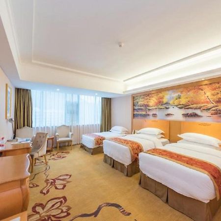 Vienna Hotel Guilin Airport Road Rongshan المظهر الخارجي الصورة